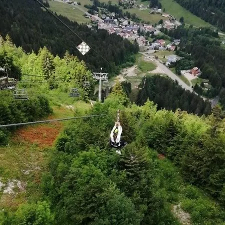 - Classe Meuble De Tourisme 2 Etoiles - Pied Des Pistes - Vue Montagne * Lélex